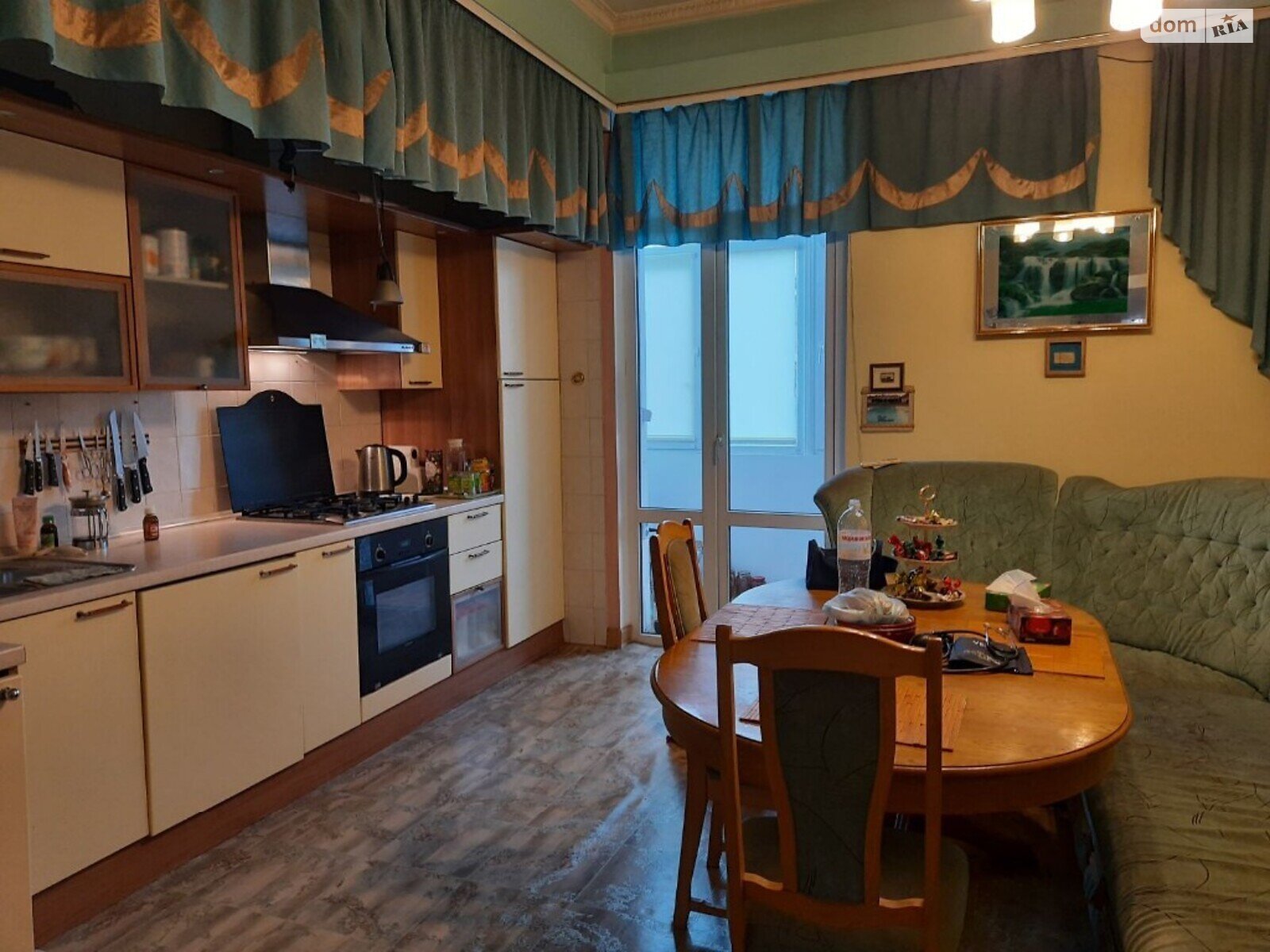 Продажа пятикомнатной квартиры в Одессе, на ул. Малая Арнаутская, район Центр фото 1