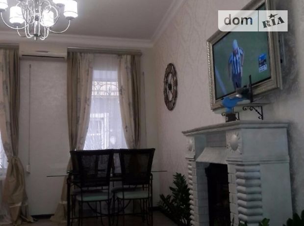 Продажа трехкомнатной квартиры в Одессе, на ул. Маразлиевская район Центр фото 1 Продажа трехкомнатной квартиры в Одессе, на ул. Маразлиевская район Центр фото 1