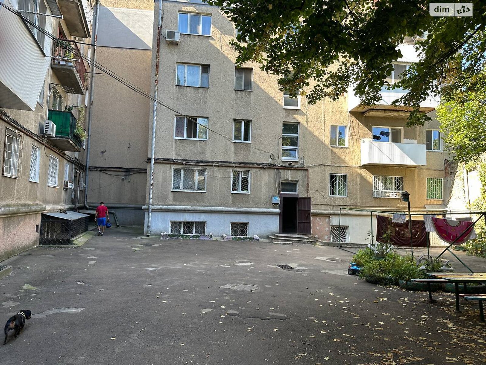 Продаж чотирикімнатної квартири в Одесі, на вул. Мечникова, район Центр фото 1 Продаж чотирикімнатної квартири в Одесі, на вул. Мечникова, район Центр фото 1