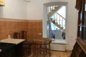 Продаж чотирикімнатної квартири в Одесі, на вул. Новосельського, район Центр фото 2