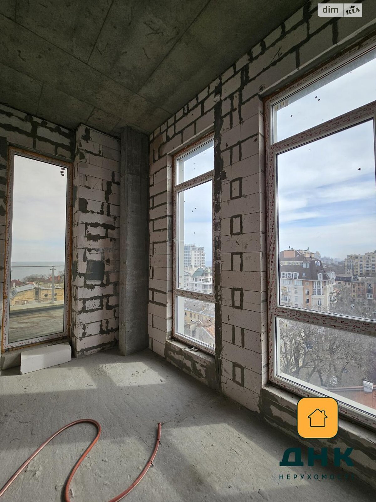 Продажа четырехкомнатной квартиры в Одессе, на ул. Отрадная 13, район Центр фото 1