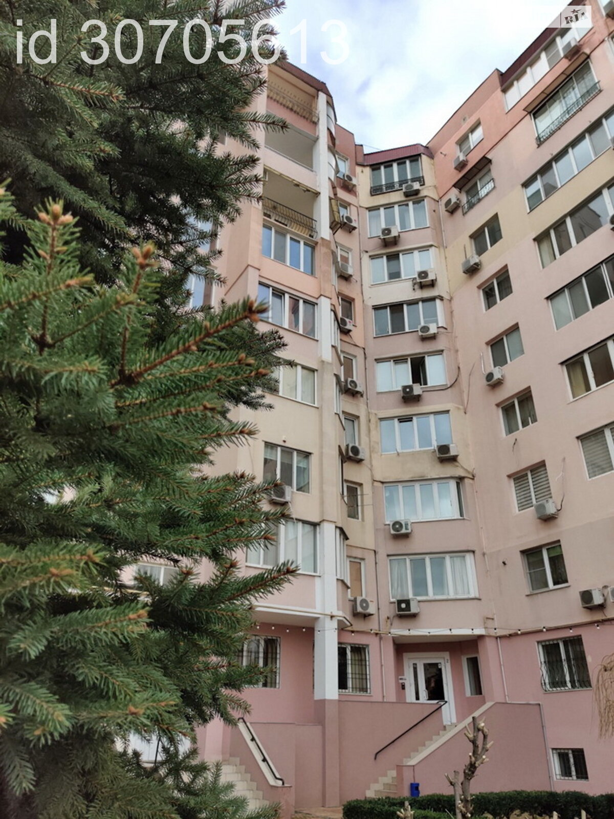 Продаж трикімнатної квартири в Одесі, на вул. Новосельського 69/71, район Центр фото 1