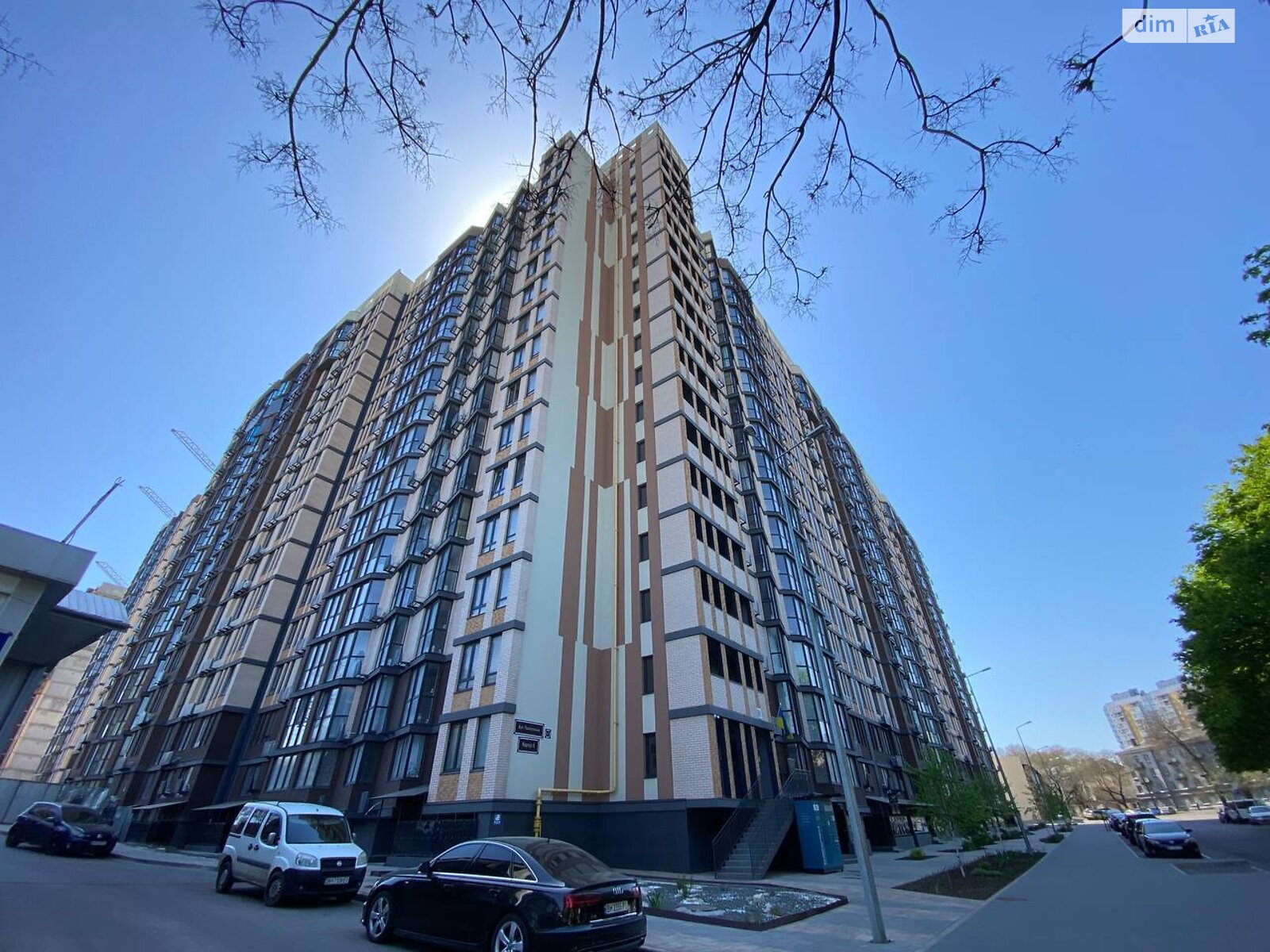 Продаж трикімнатної квартири в Одесі, на вул. Прохоровська, район Центр фото 1 Продаж трикімнатної квартири в Одесі, на вул. Прохоровська, район Центр фото 1
