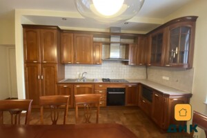 Продажа четырехкомнатной квартиры в Одессе, на ул. Успенская 2, район Центр фото 2