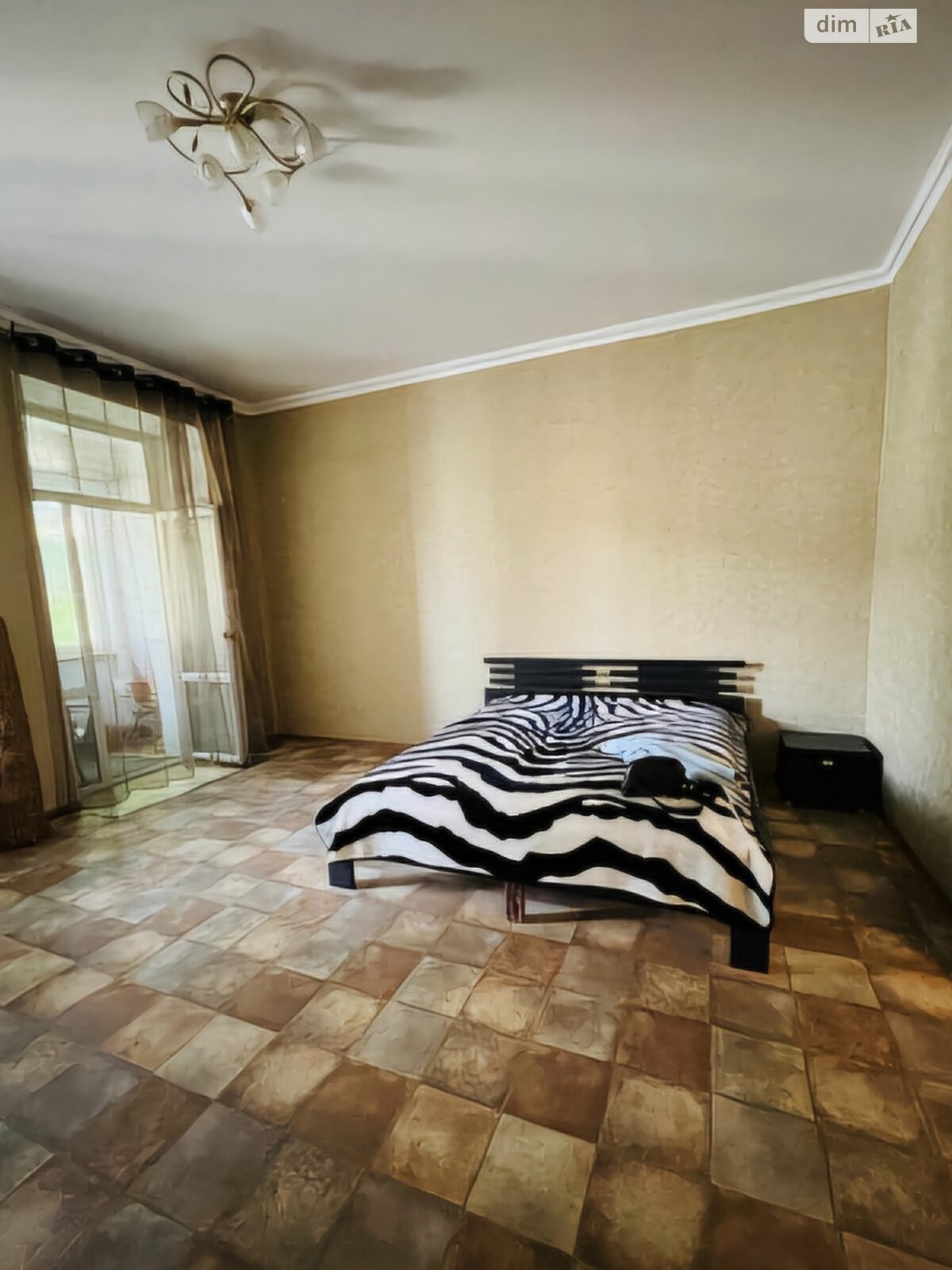 Продажа трехкомнатной квартиры в Одессе, на ул. Успенская, район Центр фото 1 Продажа трехкомнатной квартиры в Одессе, на ул. Успенская, район Центр фото 1