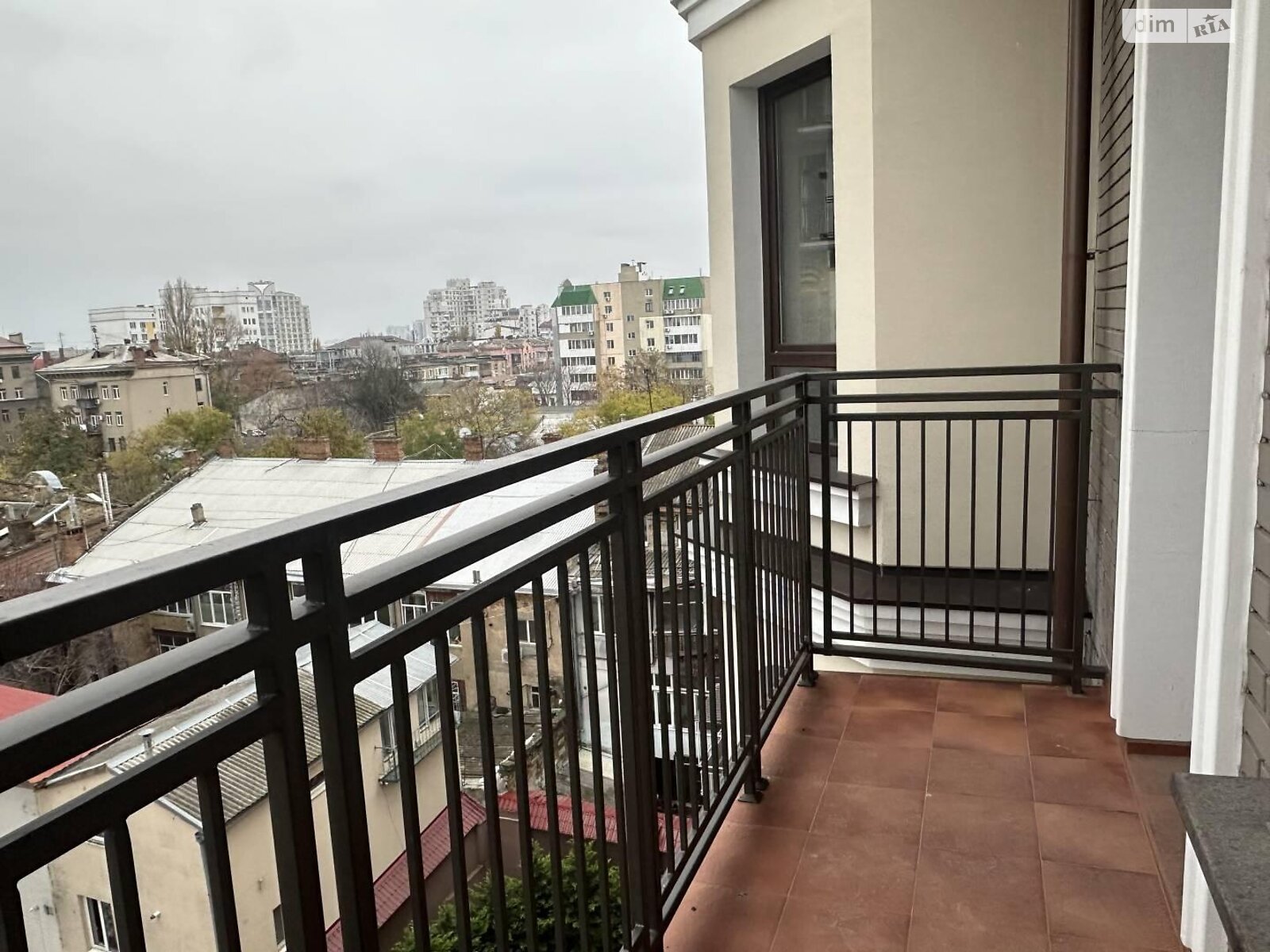 Продажа двухкомнатной квартиры в Одессе, на ул. Бориса Литвака, район Центр фото 1