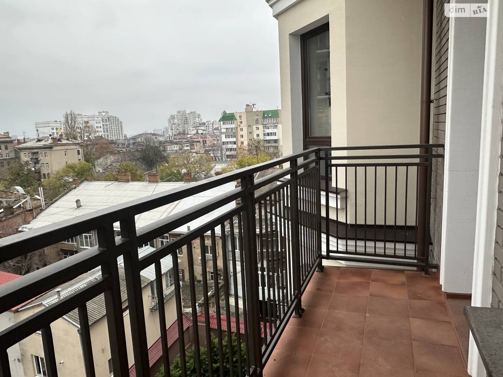 Продажа двухкомнатной квартиры в Одессе, на ул. Бориса Литвака, район Центр фото 1