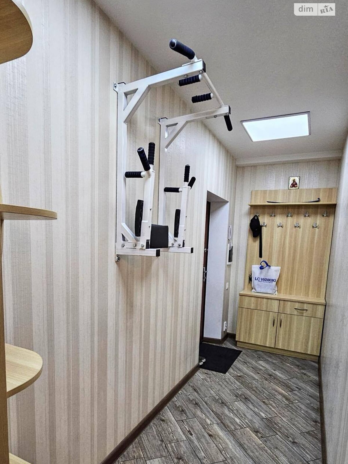 Продажа однокомнатной квартиры в Крыжановка, на ул. Защитников Украины, фото 1 Продажа однокомнатной квартиры в Крыжановка, на ул. Защитников Украины, фото 1