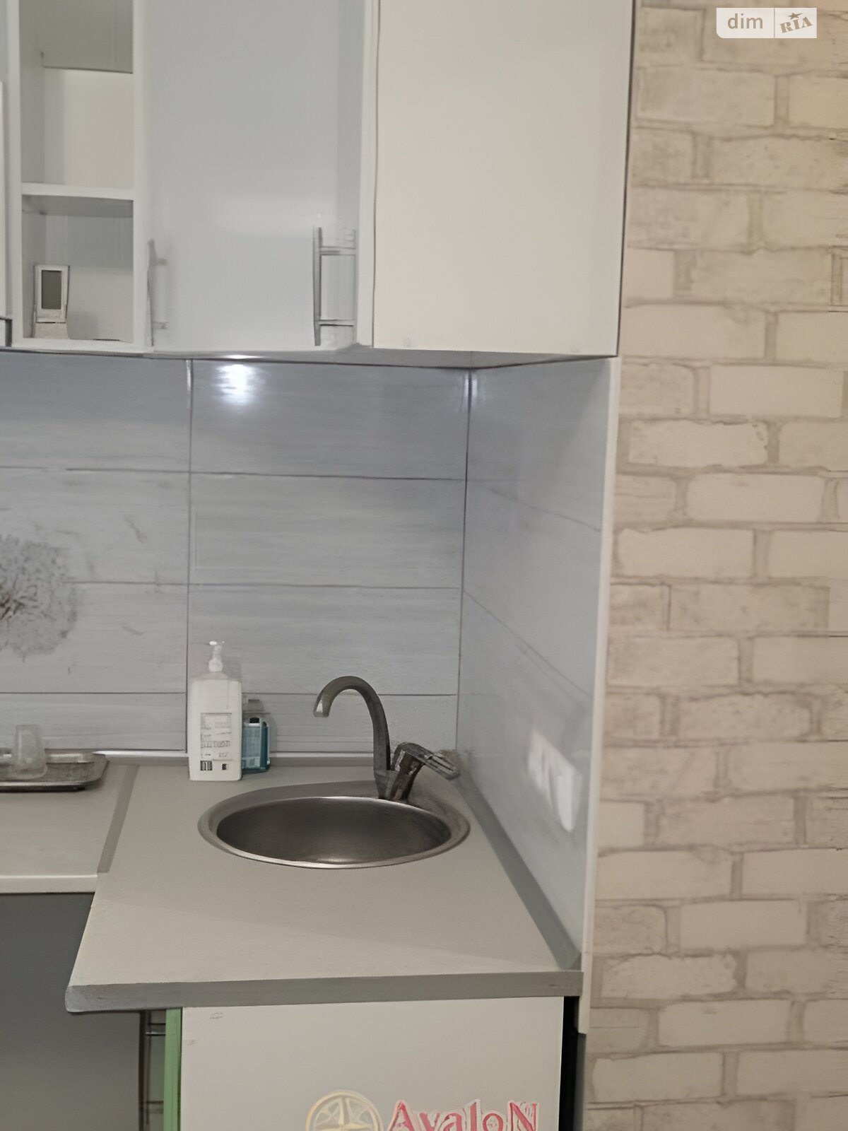 Продаж однокімнатної квартири в Крижанівка, на вул. Захисників України 56, фото 1 Продаж однокімнатної квартири в Крижанівка, на вул. Захисників України 56, фото 1