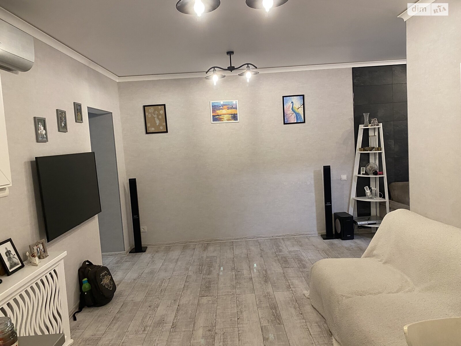 Продажа трехкомнатной квартиры в Одессе, на ул. Владислава Бувалкина, фото 1 Продажа трехкомнатной квартиры в Одессе, на ул. Владислава Бувалкина, фото 1