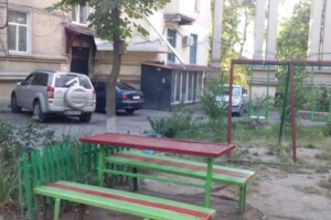 Продажа трехкомнатной квартиры в Одессе, на ул. Заньковецкой, район Воронцовка фото 2