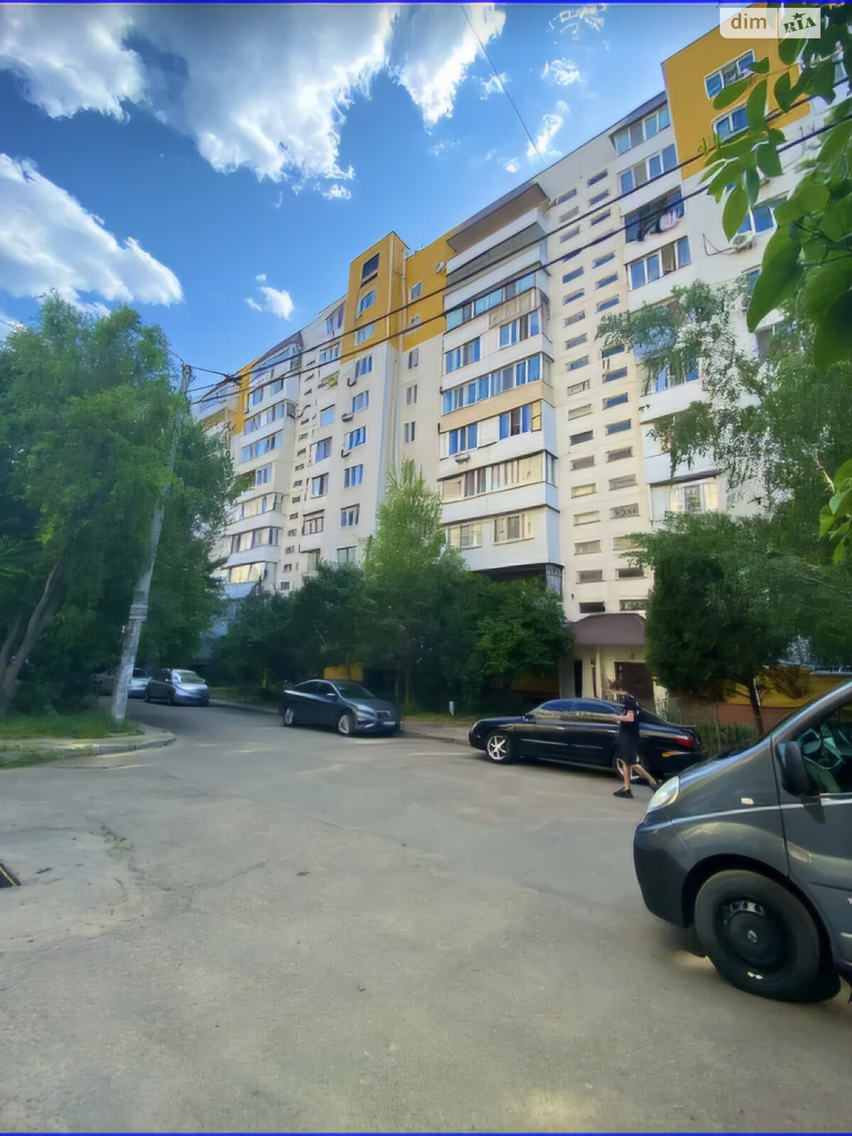 Продажа четырехкомнатной квартиры в Одессе, на ул. Тополевая, район Вузовский фото 1 Продажа четырехкомнатной квартиры в Одессе, на ул. Тополевая, район Вузовский фото 1
