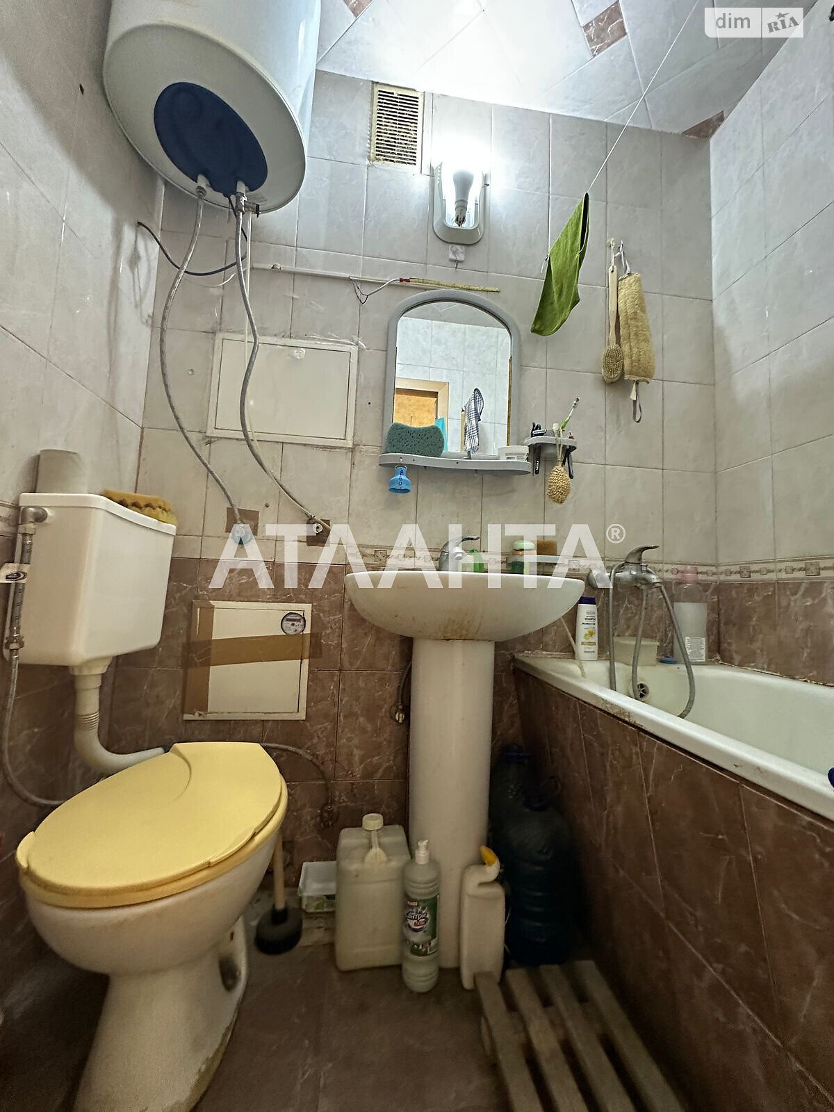 Продаж однокімнатної квартири в Одесі, на вул. Академіка Корольова, район Південний фото 1 Продаж однокімнатної квартири в Одесі, на вул. Академіка Корольова, район Південний фото 1