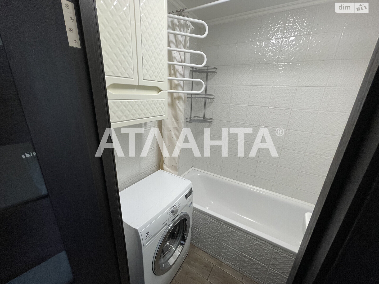 Продажа однокомнатной квартиры в Одессе, на ул. Академика Королева, район Южный фото 1 Продажа однокомнатной квартиры в Одессе, на ул. Академика Королева, район Южный фото 1