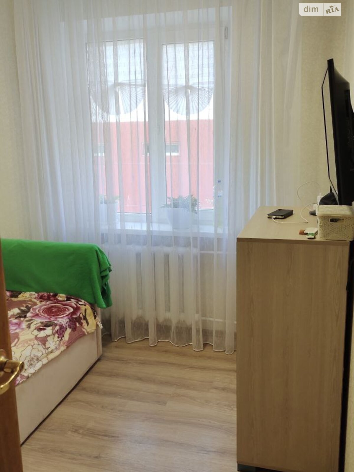 Продаж трикімнатної квартири в Одесі, на вул. Академіка Корольова 63А, район Південний фото 1 Продаж трикімнатної квартири в Одесі, на вул. Академіка Корольова 63А, район Південний фото 1