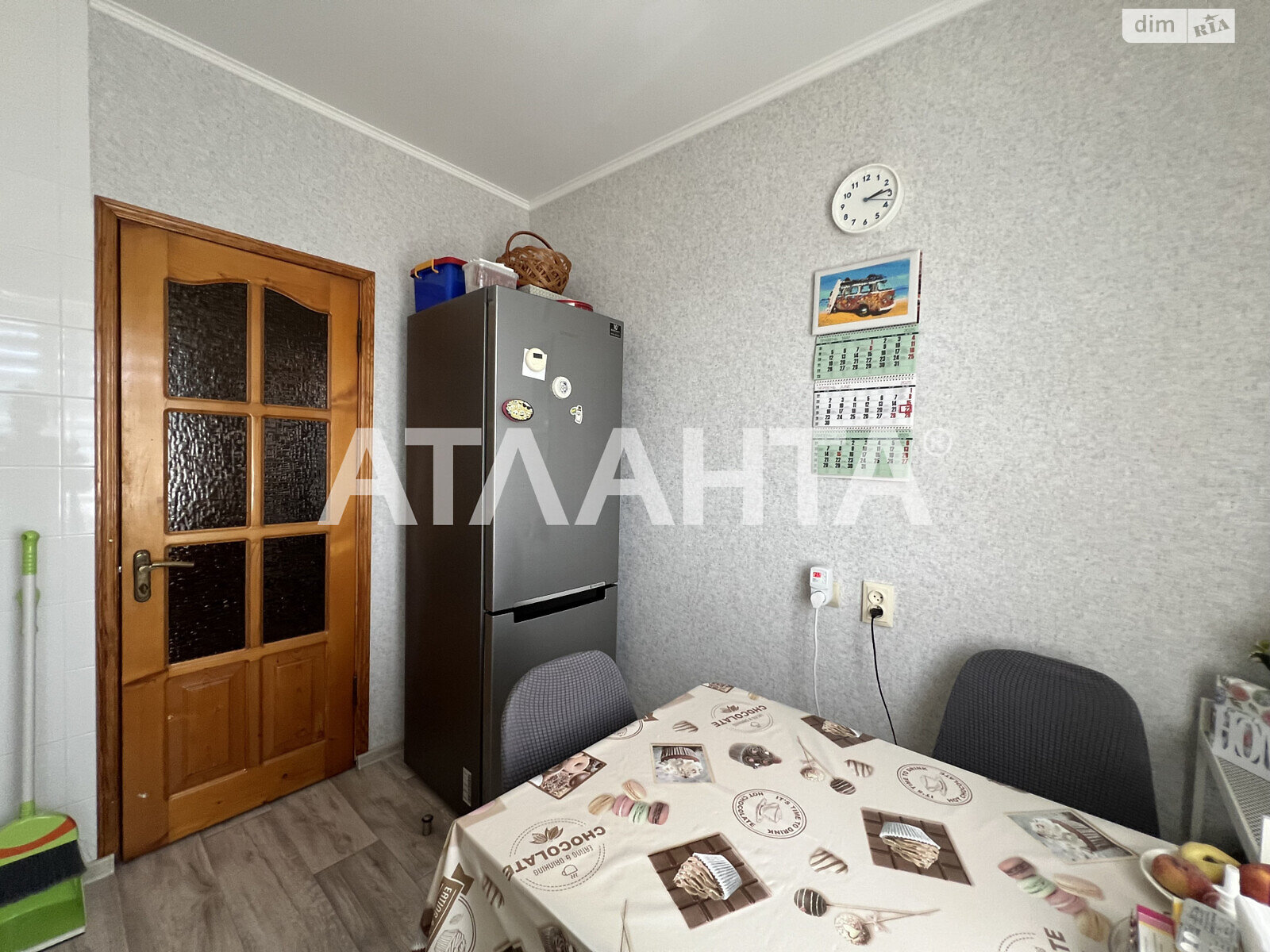 Продаж однокімнатної квартири в Одесі, на вул. Академіка Корольова, район Південний фото 1 Продаж однокімнатної квартири в Одесі, на вул. Академіка Корольова, район Південний фото 1
