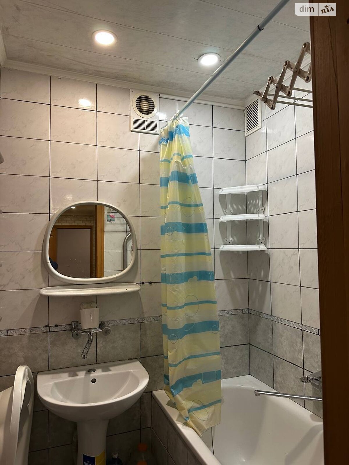 Продаж двокімнатної квартири в Одесі, на вул. Євгена Чикаленка 59Б, район Південний фото 1 Продаж двокімнатної квартири в Одесі, на вул. Євгена Чикаленка 59Б, район Південний фото 1