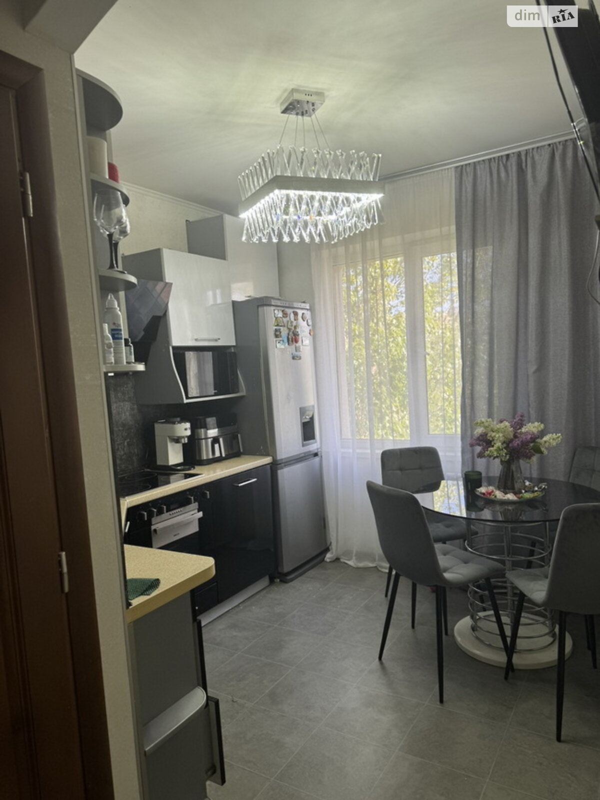 Продаж трикімнатної квартири в Одесі, на вул. Євгена Чикаленка 75, район Південний фото 1 Продаж трикімнатної квартири в Одесі, на вул. Євгена Чикаленка 75, район Південний фото 1
