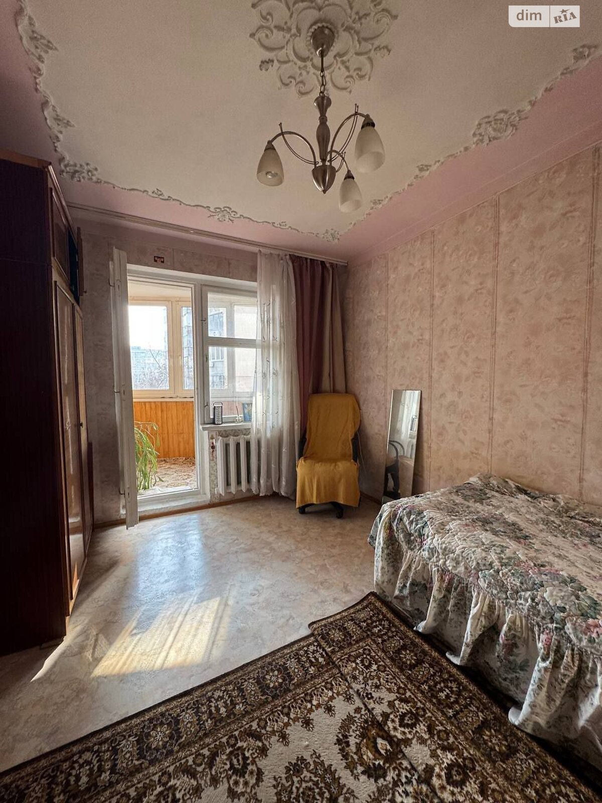 Продаж трикімнатної квартири в Одесі, на вул. Сім'ї Глодан, район Південний фото 1 Продаж трикімнатної квартири в Одесі, на вул. Сім'ї Глодан, район Південний фото 1