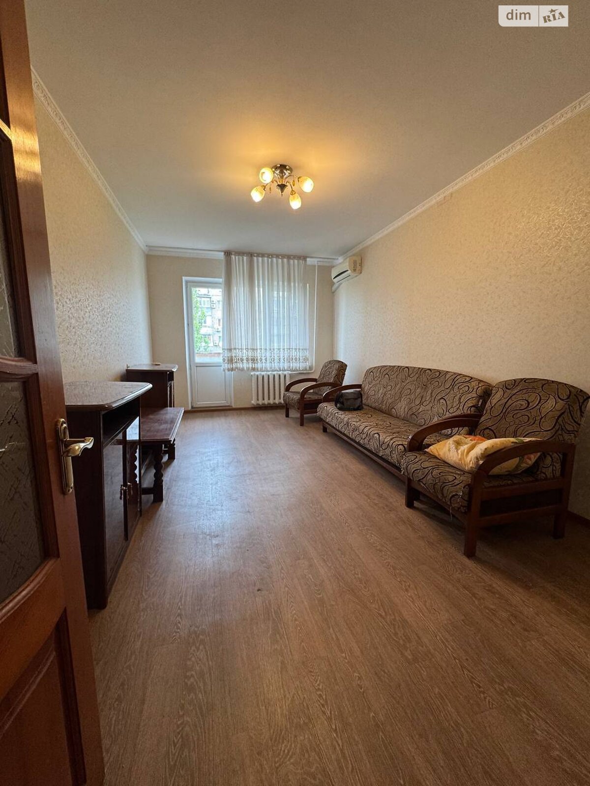 Продаж трикімнатної квартири в Одесі, на вул. Сім'ї Глодан 27, район Південний фото 1 Продаж трикімнатної квартири в Одесі, на вул. Сім'ї Глодан 27, район Південний фото 1