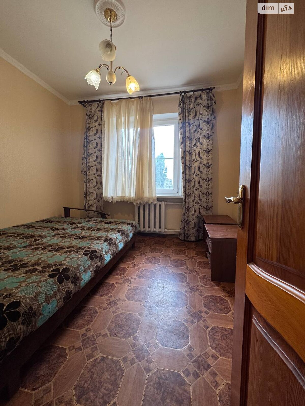 Продаж трикімнатної квартири в Одесі, на вул. Сім'ї Глодан 27, район Південний фото 1 Продаж трикімнатної квартири в Одесі, на вул. Сім'ї Глодан 27, район Південний фото 1