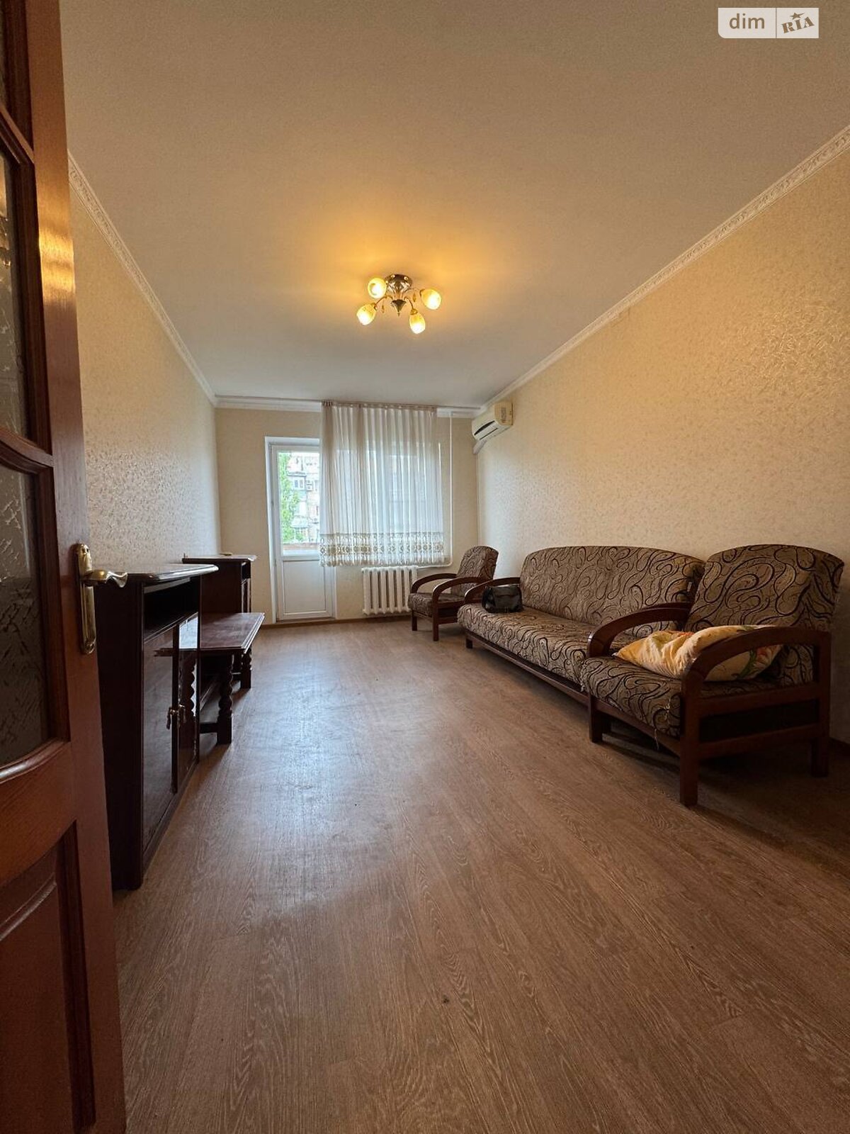 Продаж трикімнатної квартири в Одесі, на вул. Сім'ї Глодан 27, район Південний фото 1 Продаж трикімнатної квартири в Одесі, на вул. Сім'ї Глодан 27, район Південний фото 1