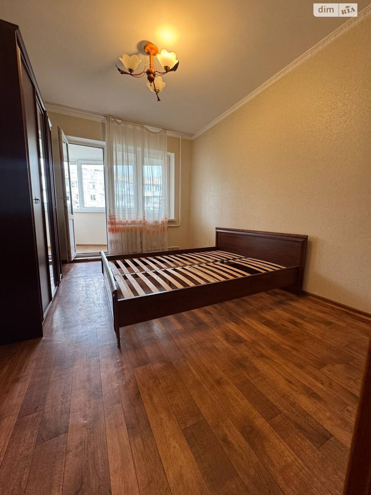 Продаж трикімнатної квартири в Одесі, на вул. Сім'ї Глодан 27, район Південний фото 1 Продаж трикімнатної квартири в Одесі, на вул. Сім'ї Глодан 27, район Південний фото 1