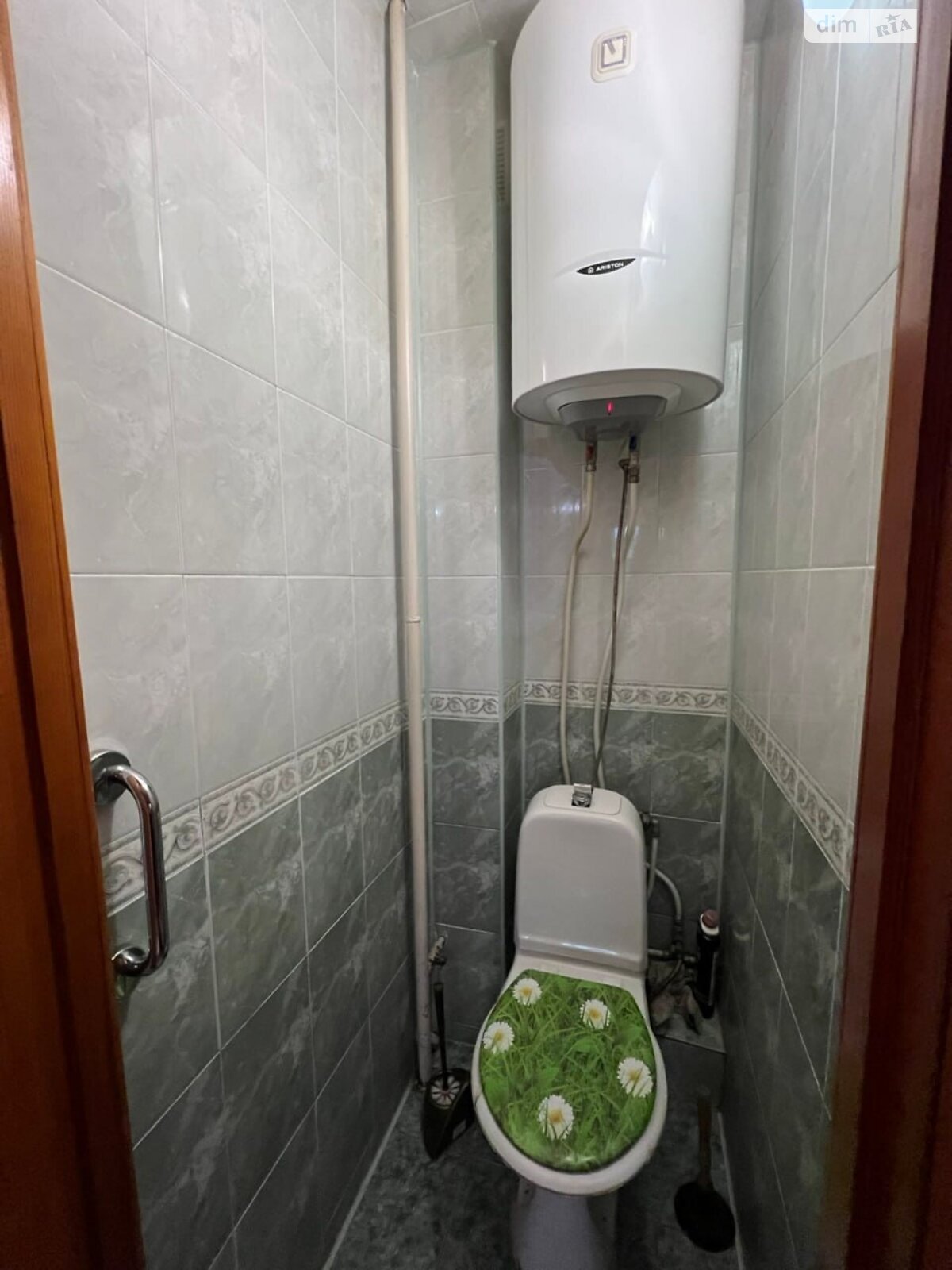 Продаж трикімнатної квартири в Одесі, на вул. Сім'ї Глодан 27, район Південний фото 1 Продаж трикімнатної квартири в Одесі, на вул. Сім'ї Глодан 27, район Південний фото 1
