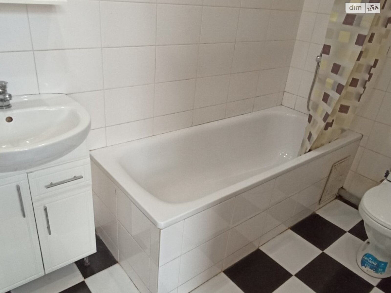 Продаж двокімнатної квартири в Одесі, на вул. Дальня, район Застава 1 фото 1 Продаж двокімнатної квартири в Одесі, на вул. Дальня, район Застава 1 фото 1