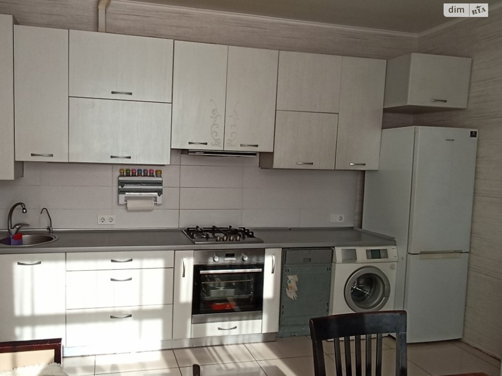 Продаж двокімнатної квартири в Одесі, на вул. Дальня, район Застава 1 фото 1 Продаж двокімнатної квартири в Одесі, на вул. Дальня, район Застава 1 фото 1
