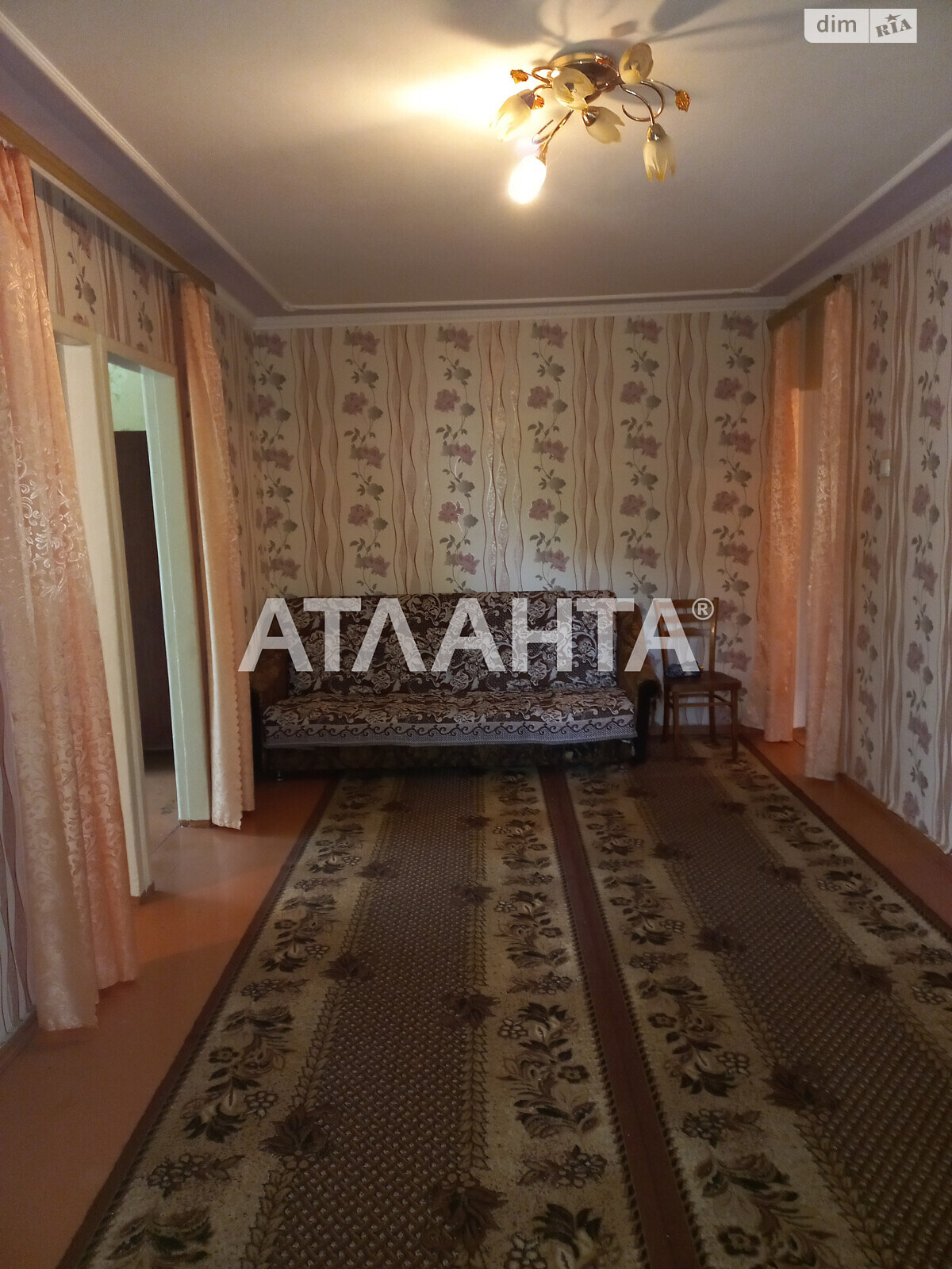 Продаж трикімнатної квартири в Одесі, на вул. Новікова, район Застава 2 фото 1 Продаж трикімнатної квартири в Одесі, на вул. Новікова, район Застава 2 фото 1