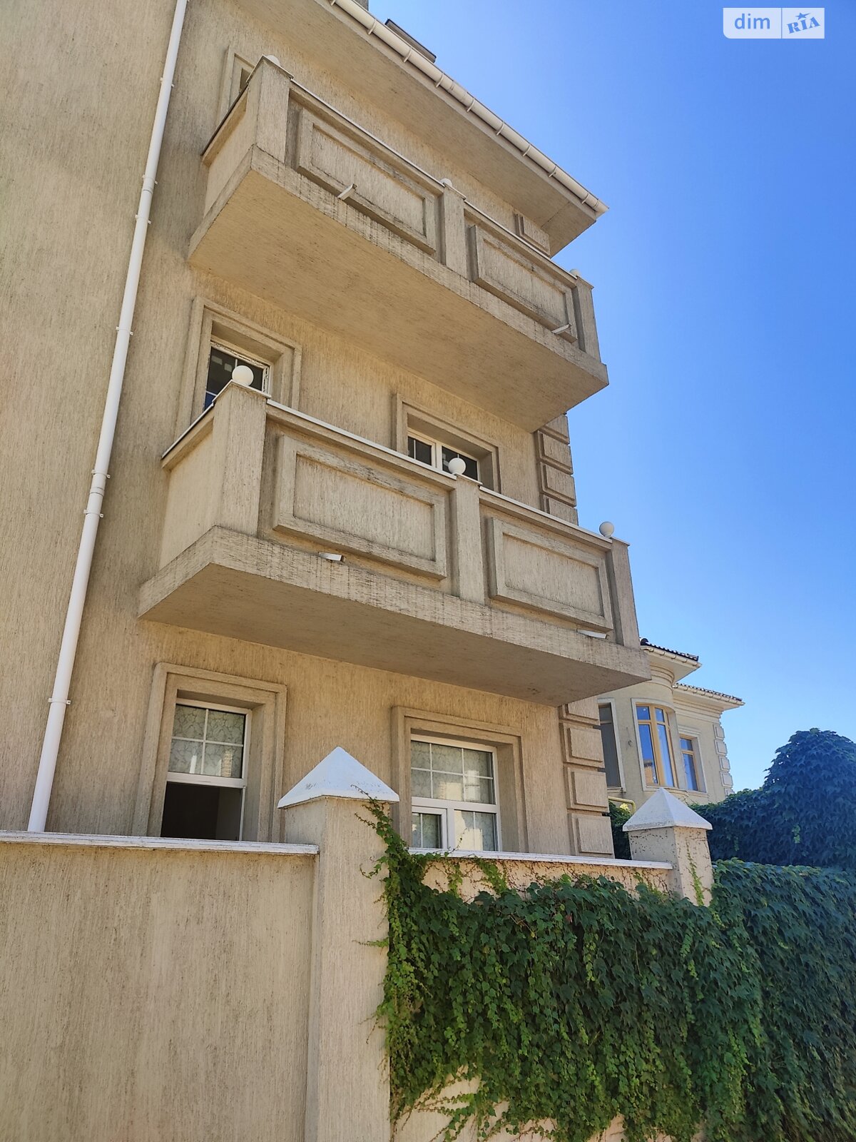 Продаж двокімнатної квартири в Одесі, на вул. Таллінська, район Зелений Мис фото 1