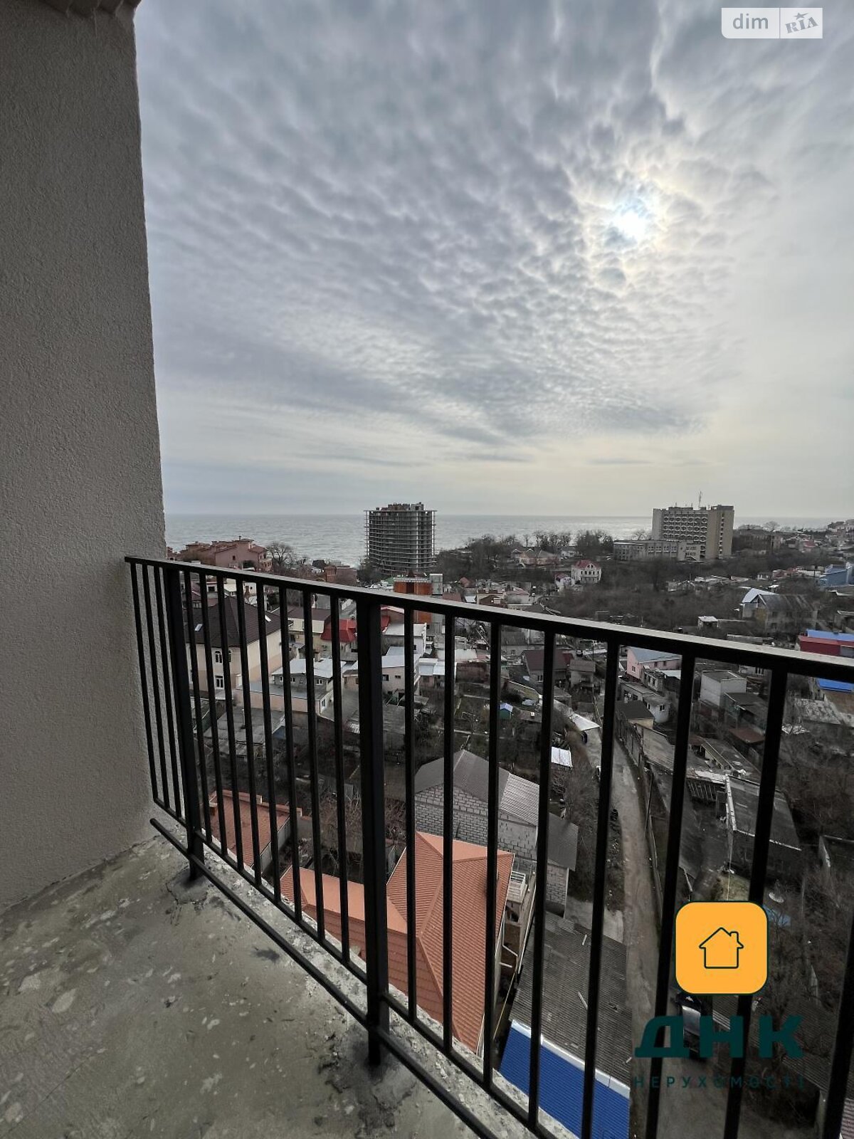 Продажа однокомнатной квартиры в Одессе, на ул. Дача Ковалевского 5, кв. 100, район Золотой Берег фото 1 Продажа однокомнатной квартиры в Одессе, на ул. Дача Ковалевского 5, кв. 100, район Золотой Берег фото 1