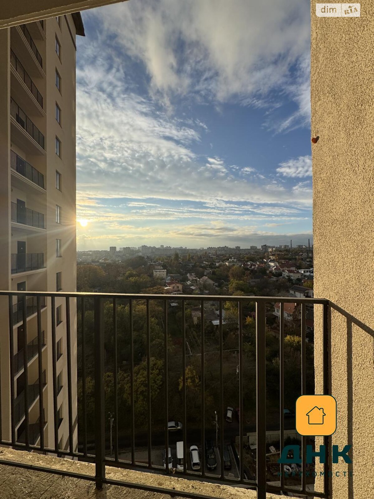 Продаж однокімнатної квартири в Одесі, на вул. Дача Ковалевського 5, район Золотий Берег фото 1 Продаж однокімнатної квартири в Одесі, на вул. Дача Ковалевського 5, район Золотий Берег фото 1