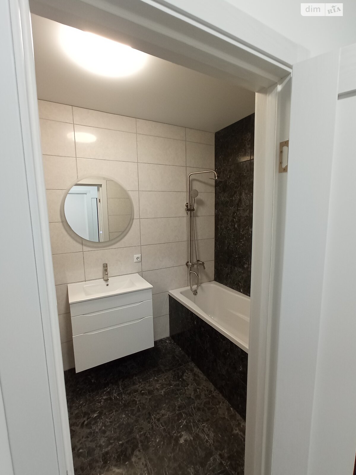 Продажа однокомнатной квартиры в Олиевке, на ул. Евгения Рыхлика 13 корпус 4, район Чешская Крошня фото 1 Продажа однокомнатной квартиры в Олиевке, на ул. Евгения Рыхлика 13 корпус 4, район Чешская Крошня фото 1