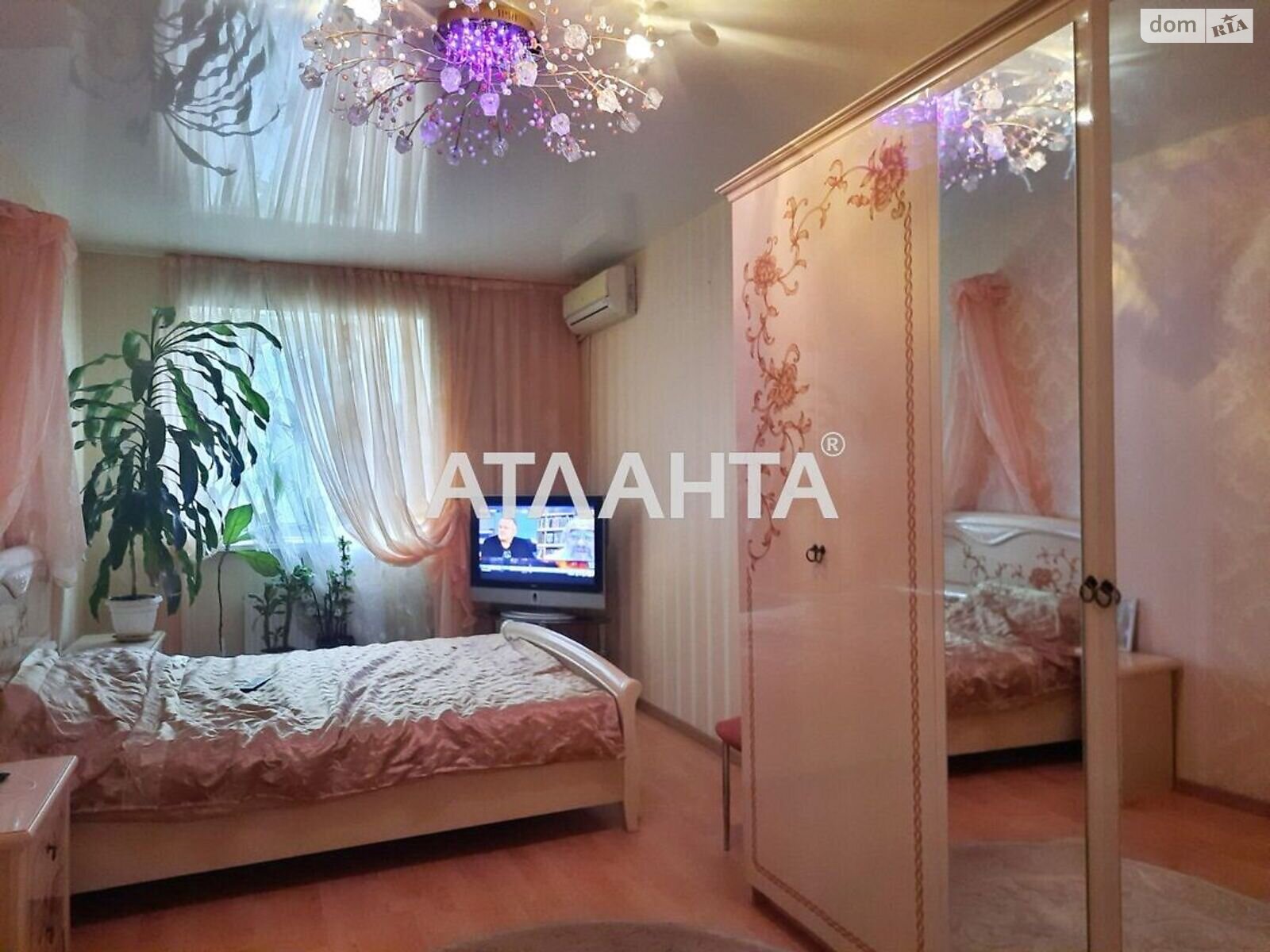 Продажа трехкомнатной квартиры в Лиманке, на 7-я 7, район Черноморка фото 1