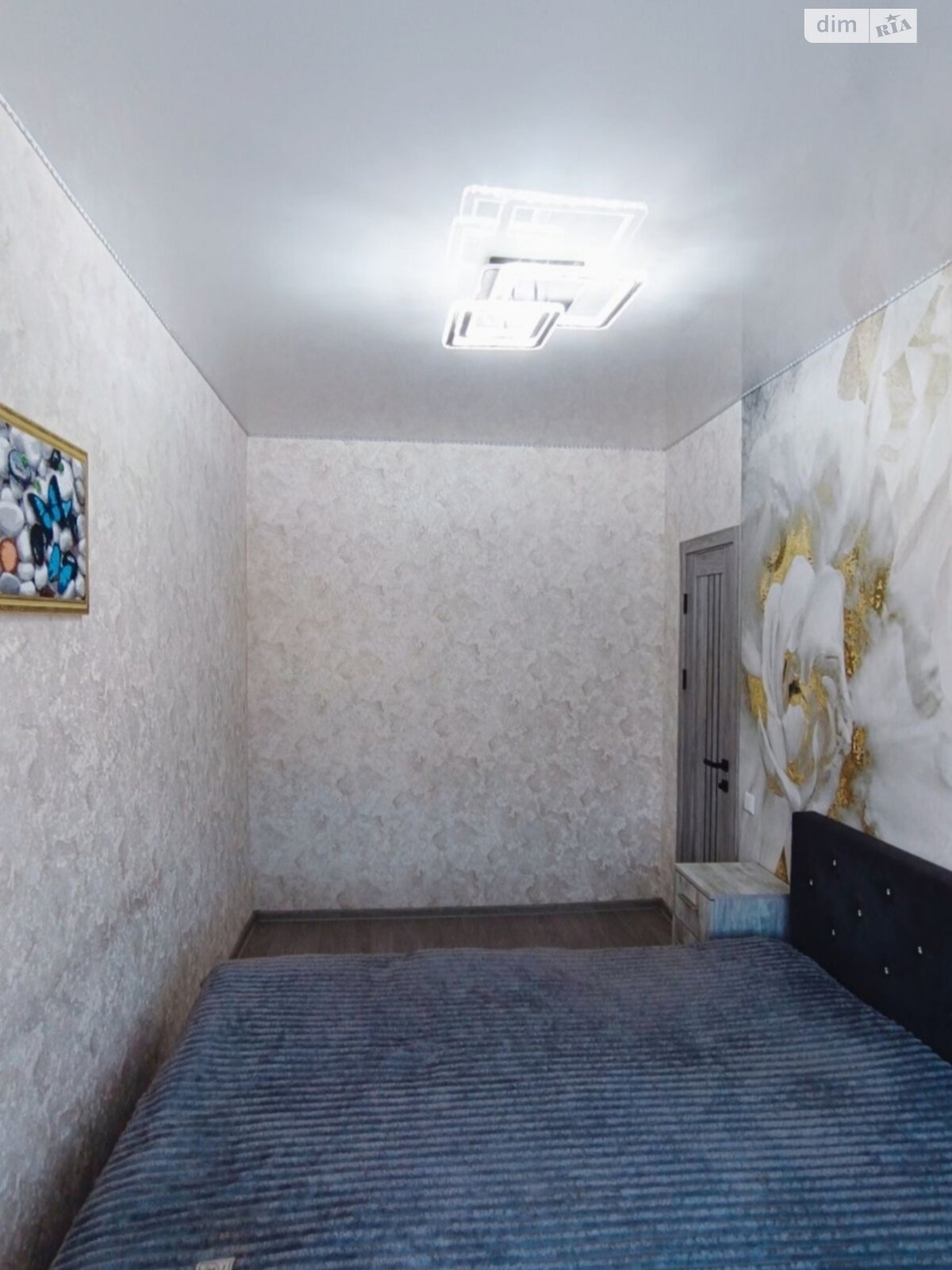 Продаж трикімнатної квартири в Озерному, на вул. Авіаційна 5, кв. 5, фото 1 Продаж трикімнатної квартири в Озерному, на вул. Авіаційна 5, кв. 5, фото 1