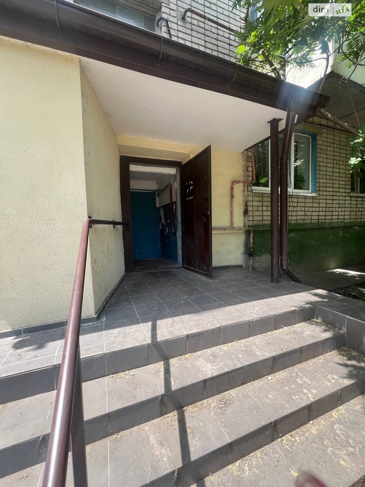 Продаж трикімнатної квартири в Партизанському, на вул. Центральна 3, фото 1 Продаж трикімнатної квартири в Партизанському, на вул. Центральна 3, фото 1