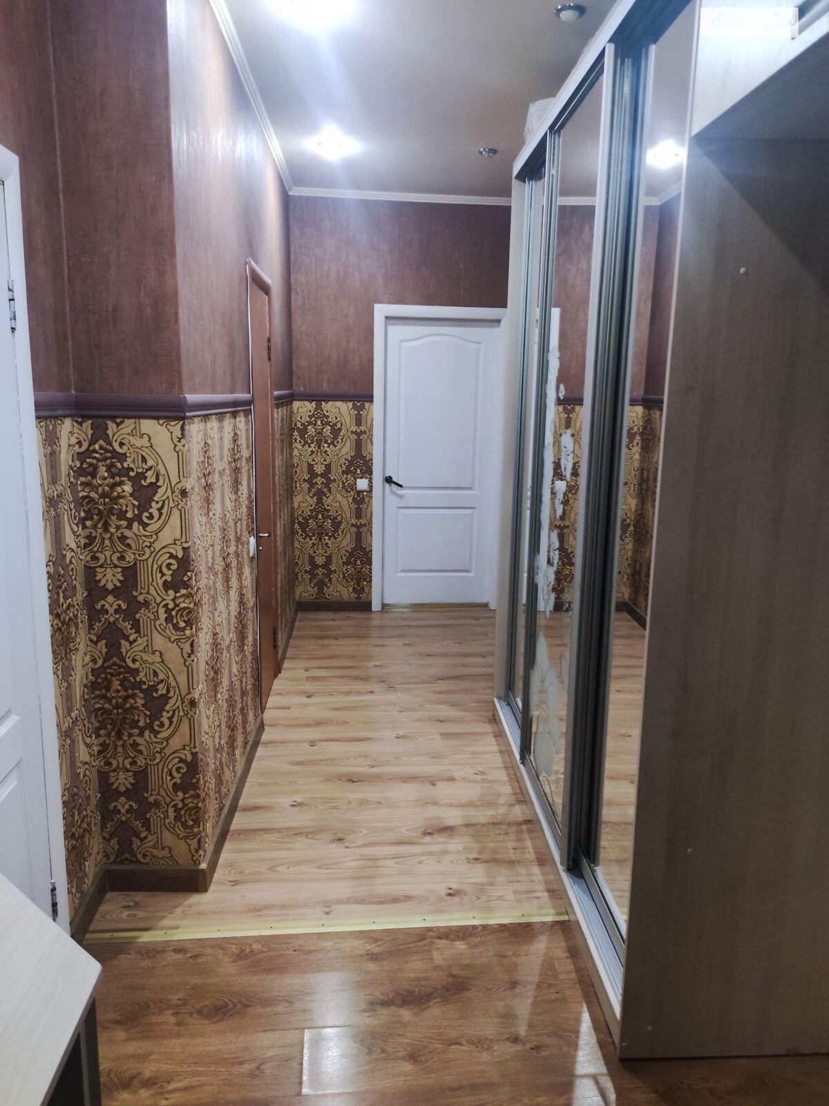Продаж трикімнатної квартири в Павлограде, на вул. Героїв України, район Павлоград фото 1 Продаж трикімнатної квартири в Павлограде, на вул. Героїв України, район Павлоград фото 1