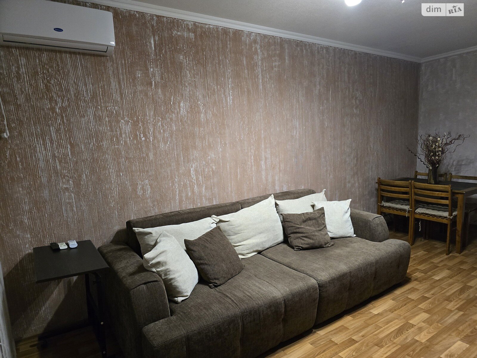 Продажа трехкомнатной квартиры в Павлограде, на ул. Вокзальная 42/1, фото 1