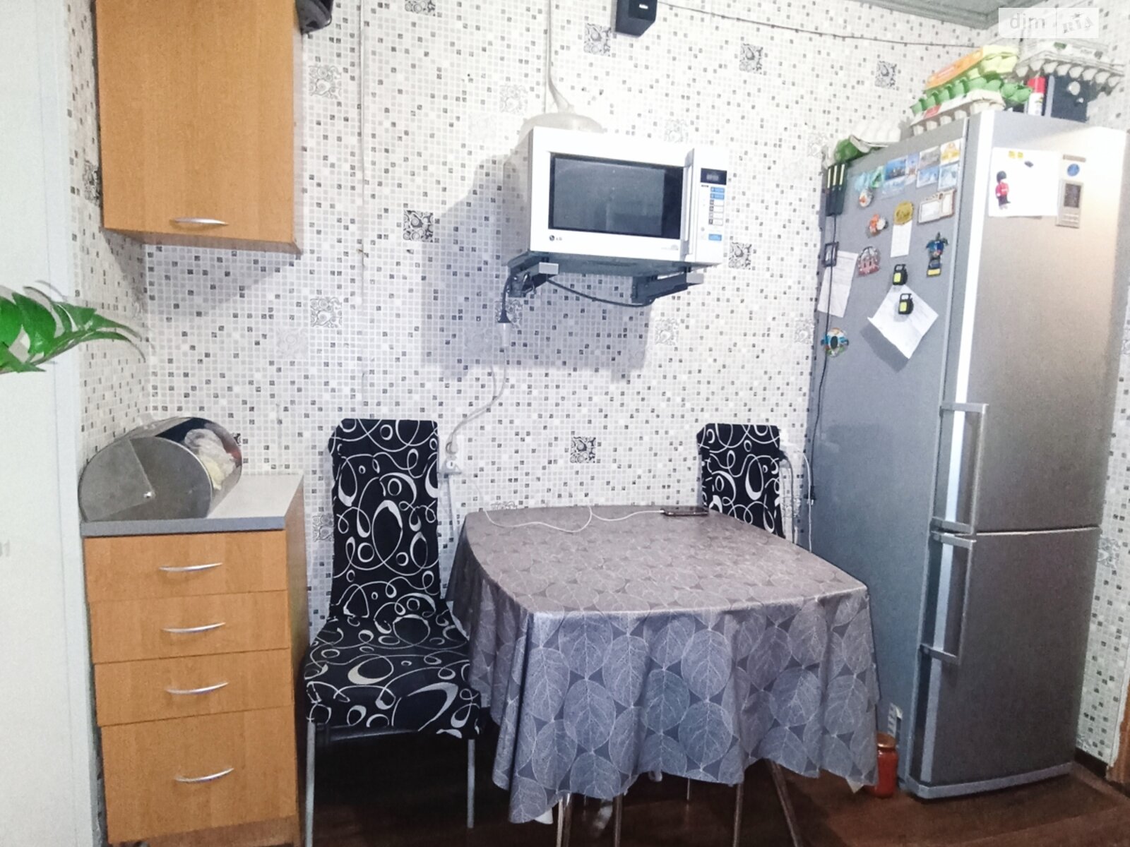 Продаж трикімнатної квартири в Павлограде, на вул. Заводська 27, фото 1 Продаж трикімнатної квартири в Павлограде, на вул. Заводська 27, фото 1