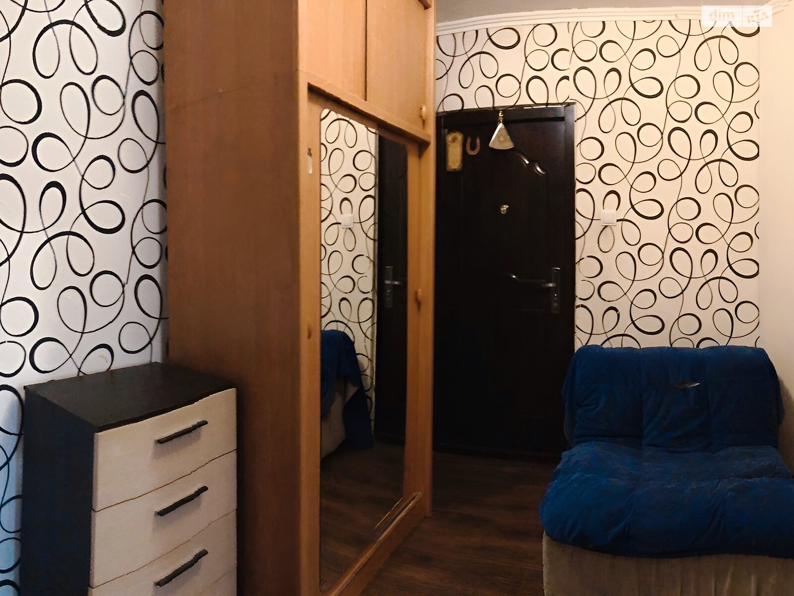 Продаж трикімнатної квартири в Павлограде, на вул. Заводська 27, фото 1 Продаж трикімнатної квартири в Павлограде, на вул. Заводська 27, фото 1