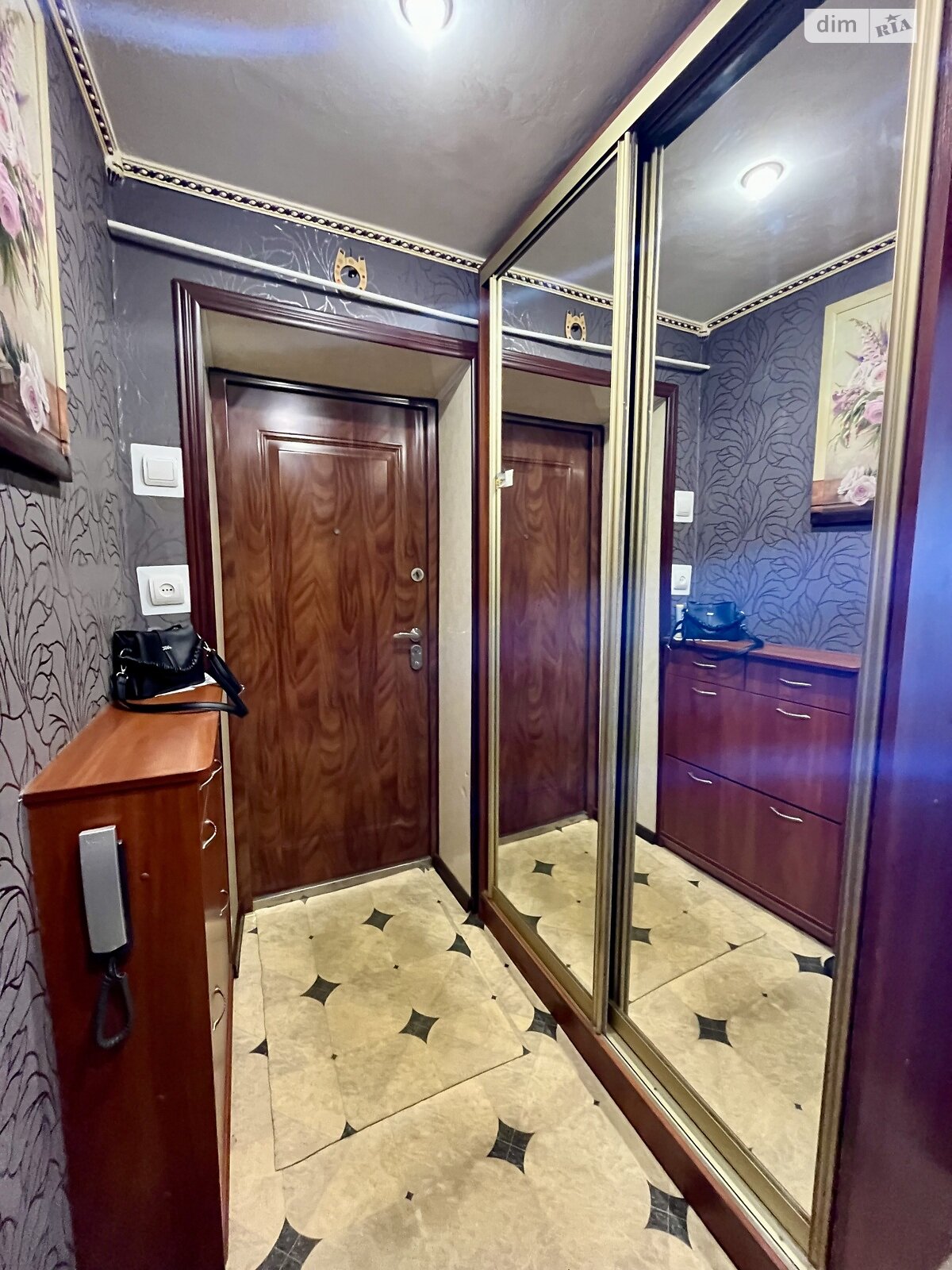 Продаж чотирикімнатної квартири в Першотравенську, на вул. Чайковського 18, фото 1 Продаж чотирикімнатної квартири в Першотравенську, на вул. Чайковського 18, фото 1