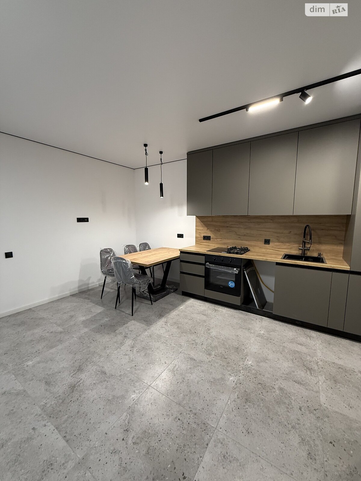 Продаж однокімнатної квартири в Петрикові, на вул. Лесі Українки 36А, фото 1