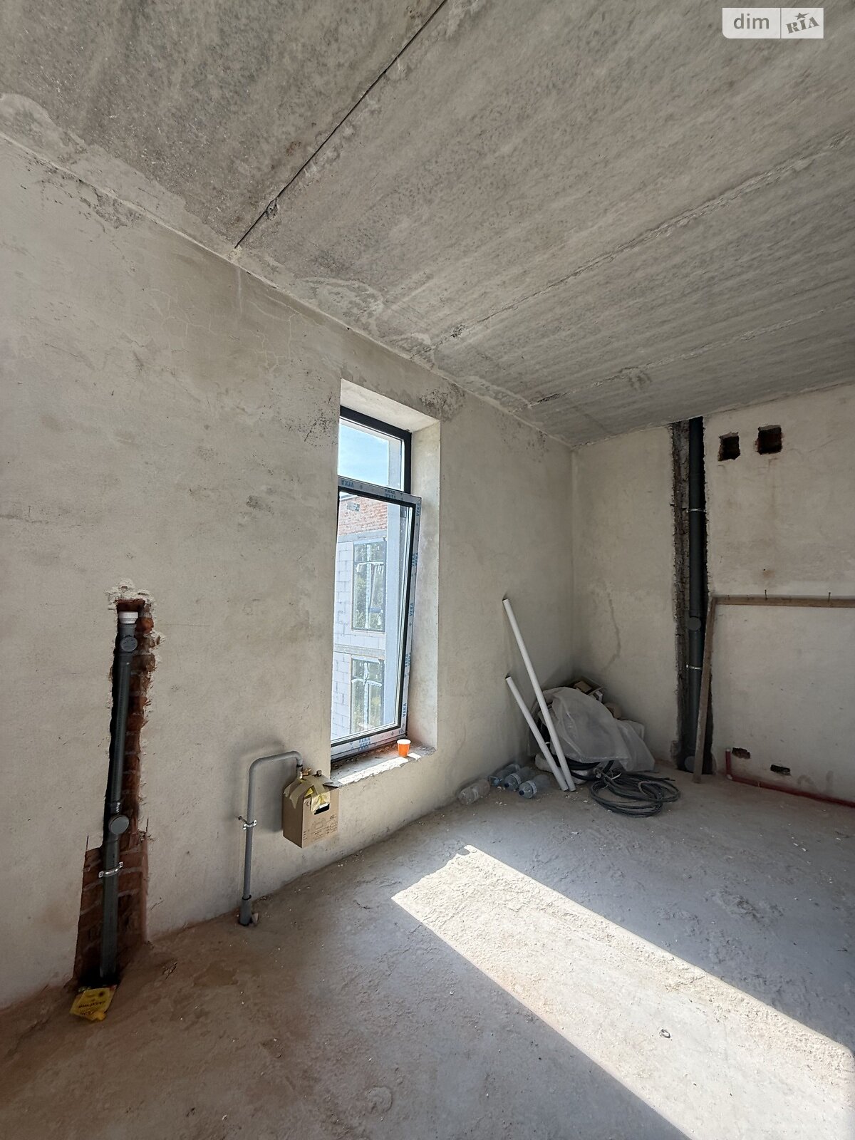 Продаж трикімнатної квартири в Петрикові, на вул. Лесі Українки 36А, фото 1