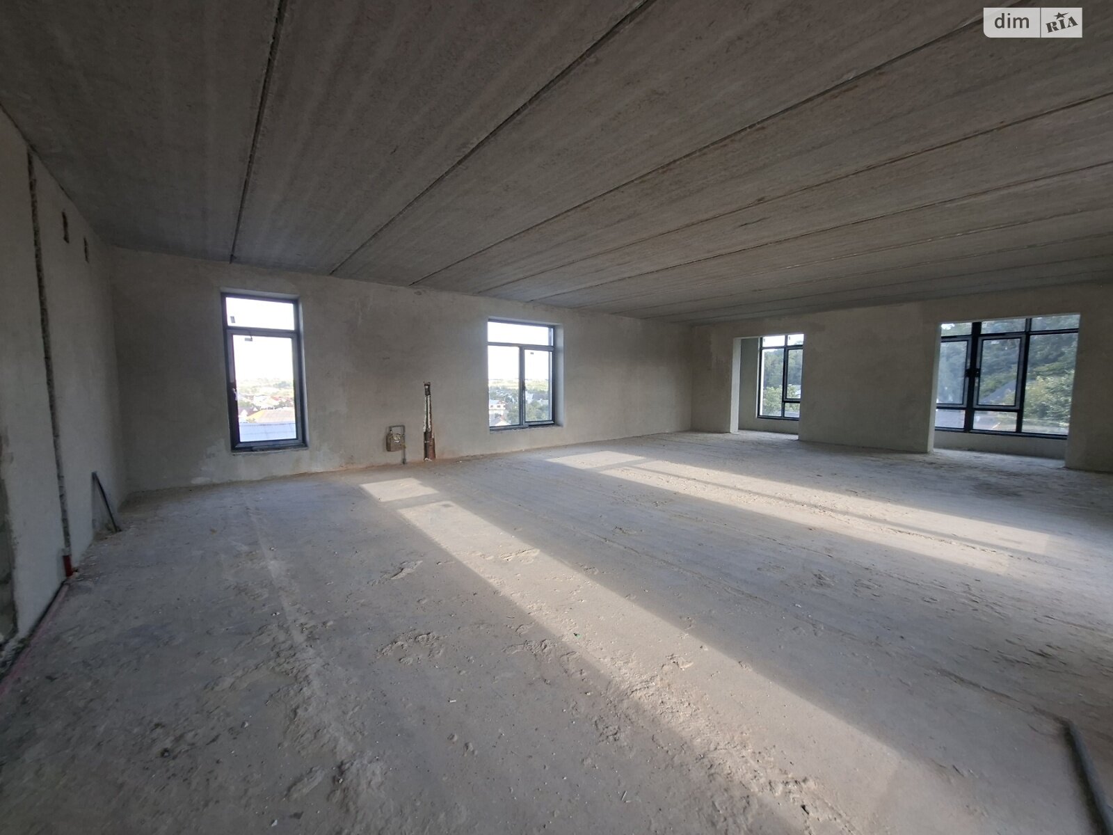 Продажа четырехкомнатной квартиры в Петрикове, на ул. Л.Украинки Боковая, фото 1 Продажа четырехкомнатной квартиры в Петрикове, на ул. Л.Украинки Боковая, фото 1