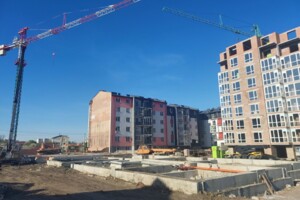 Продаж трикімнатної квартири в Петрикові, на вул. Шептицького 101А, фото 2