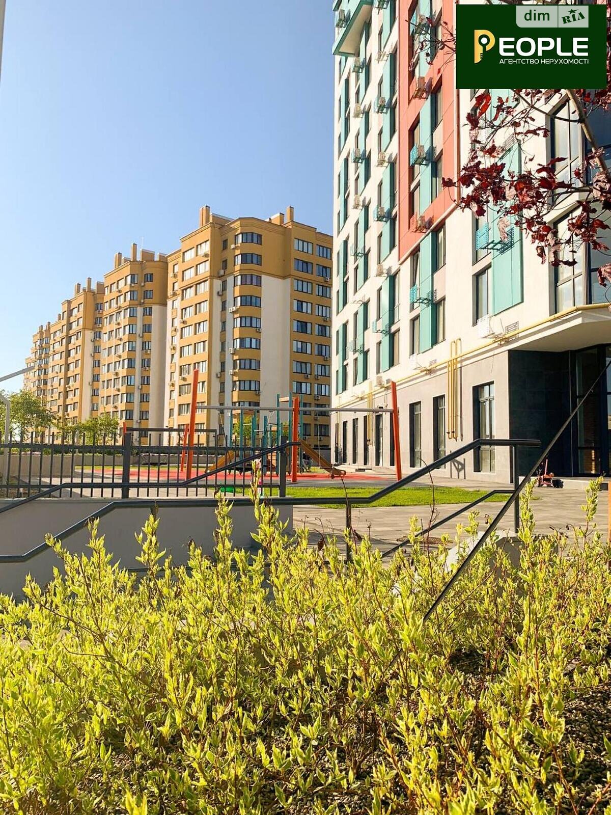 Продаж трикімнатної квартири в Петропавлівській Борщагівці, на вул. Кришталева 1, фото 1 Продаж трикімнатної квартири в Петропавлівській Борщагівці, на вул. Кришталева 1, фото 1