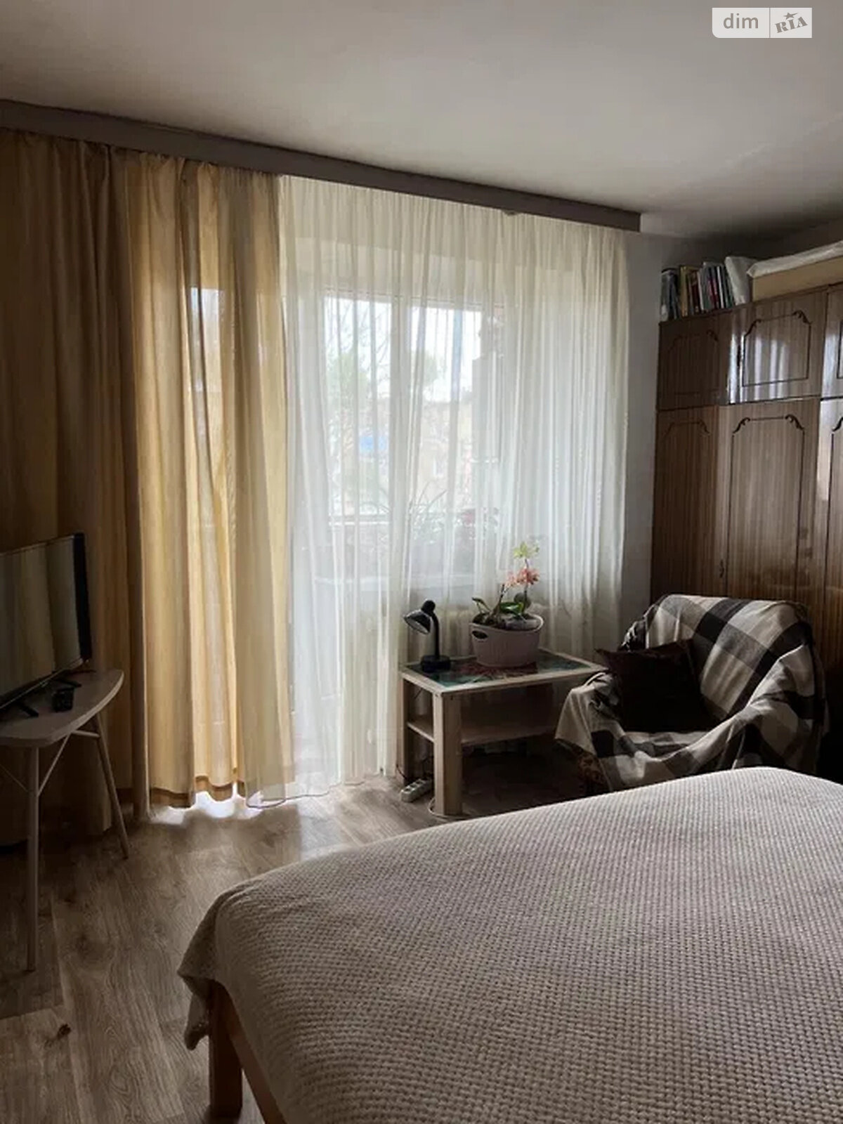 Продаж трикімнатної квартири в Петропавлівській Борщагівці, на вул. Шкільна 15, фото 1 Продаж трикімнатної квартири в Петропавлівській Борщагівці, на вул. Шкільна 15, фото 1