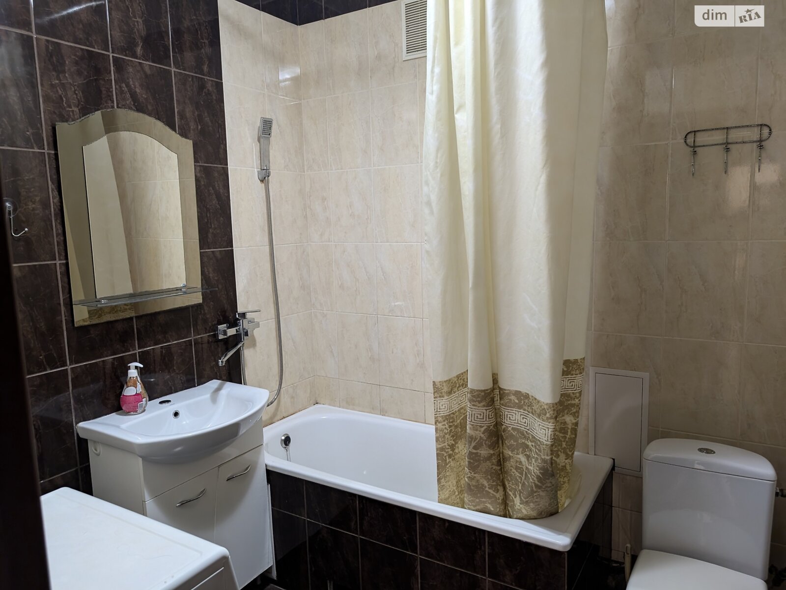 Продаж однокімнатної квартири в Петропавлівській Борщагівці, на вул. Волинська 3, фото 1 Продаж однокімнатної квартири в Петропавлівській Борщагівці, на вул. Волинська 3, фото 1